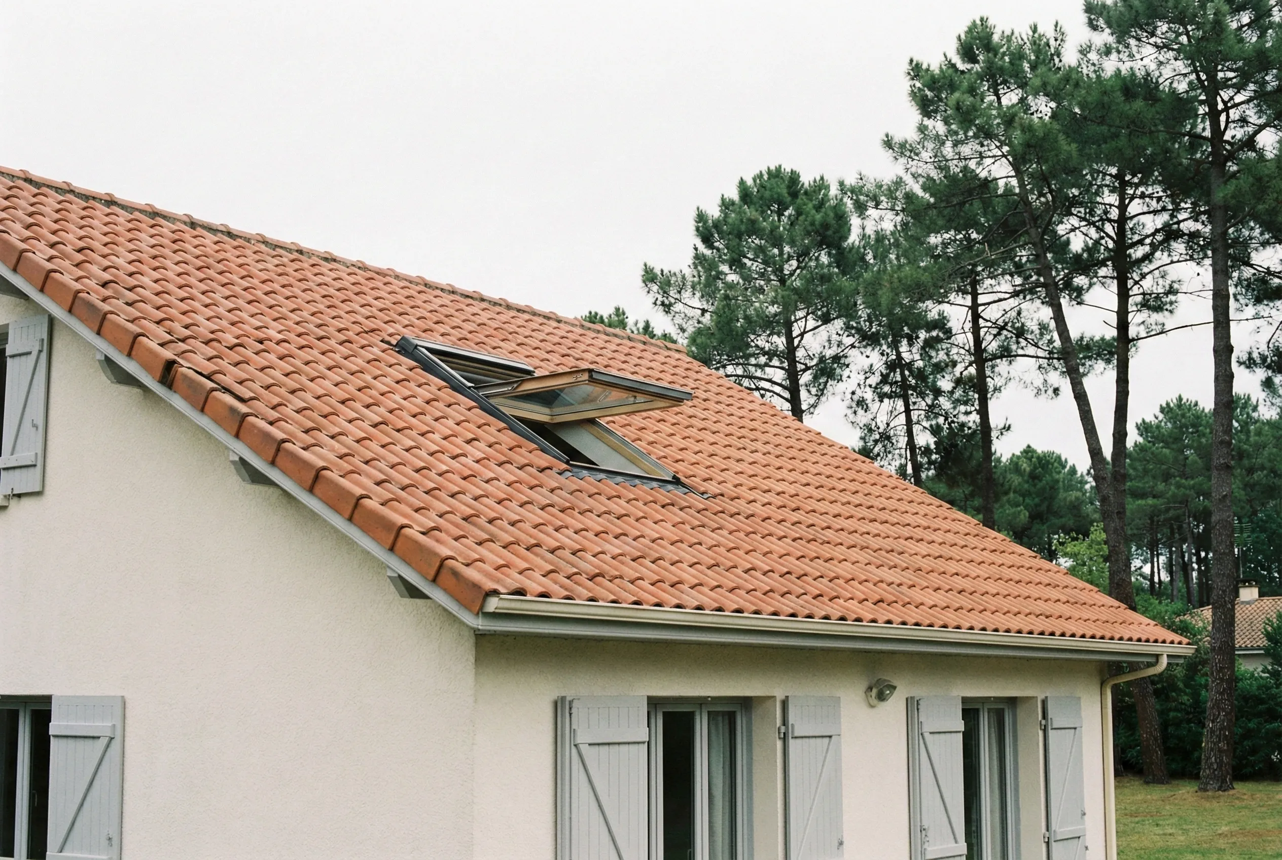 Velux et fenêtres de toit à Pessac